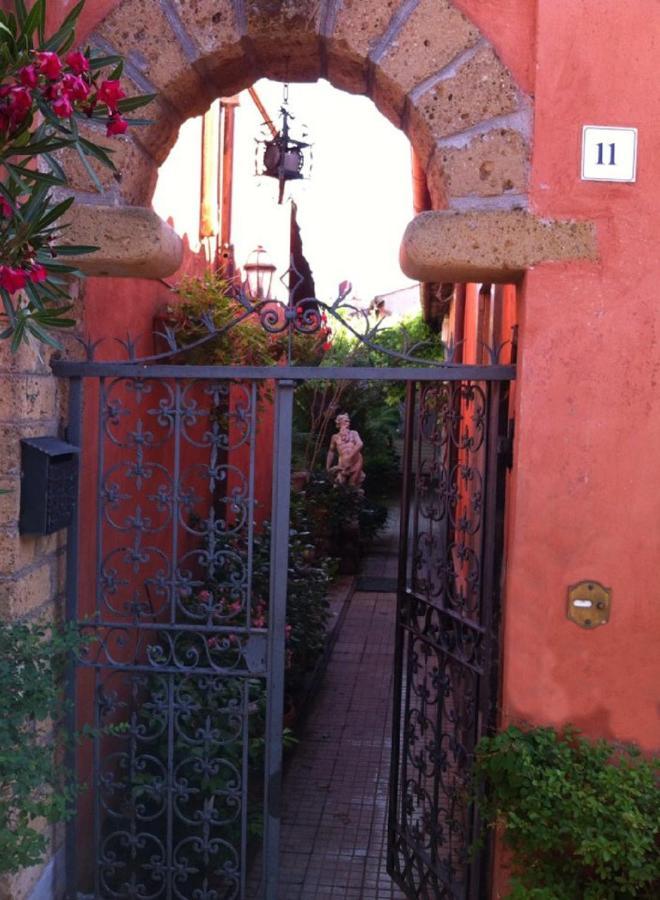 Casa "Oasi" Centro Storico Appartement Tuscania Buitenkant foto